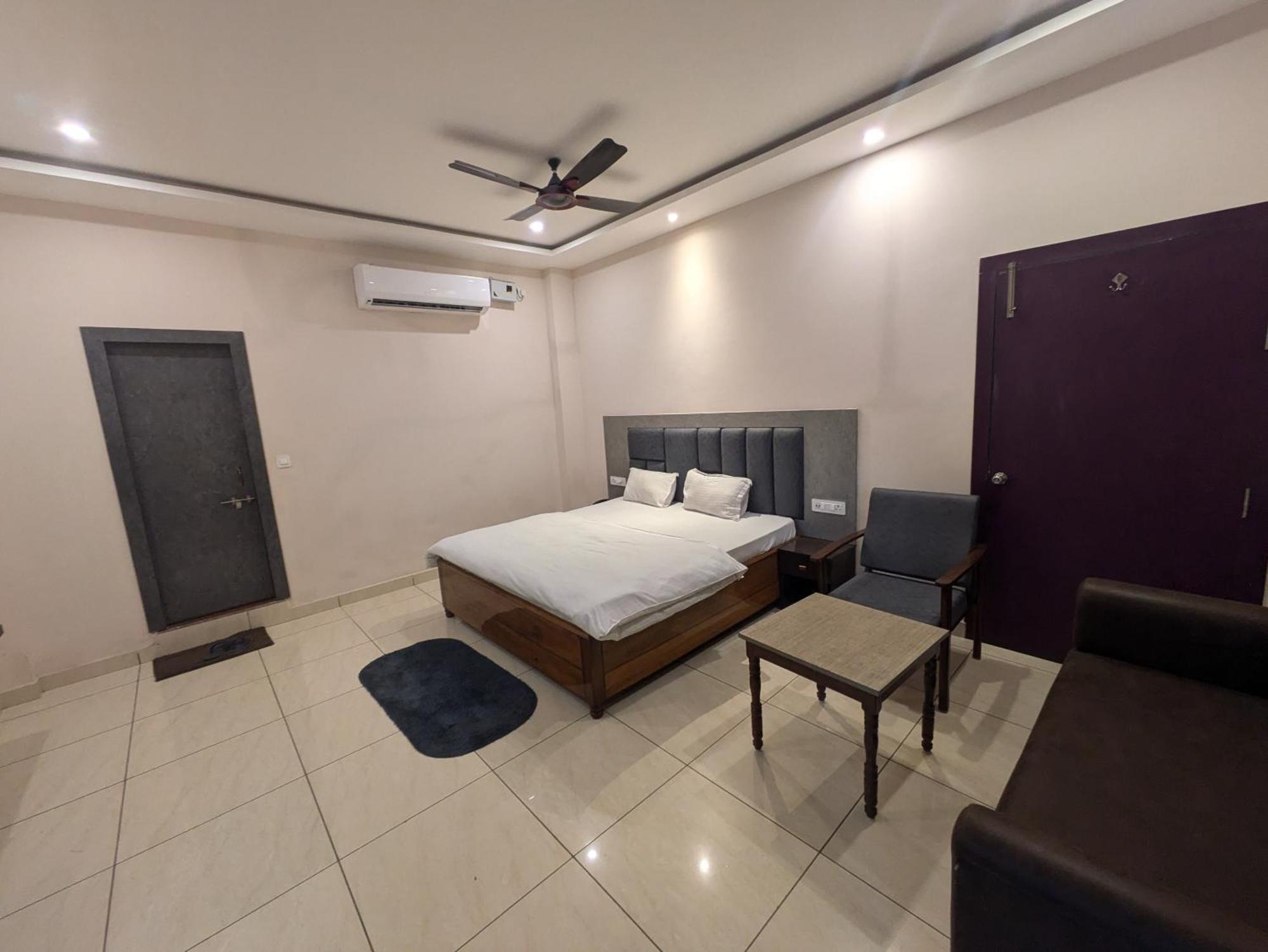 Kishori Vatika Hotell Ramnagar  Eksteriør bilde